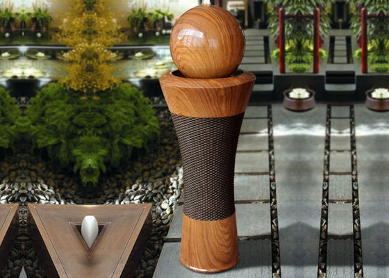 China Dünne Striptease-Club-Szenen-hölzerner Rattan-Effekt-Wasser-Brunnen fournisseur