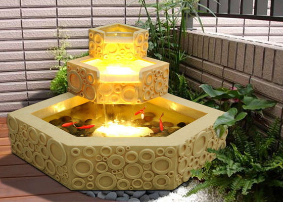 China Klassisches Polygon beleuchteter Sandstein-Ziegelstein-Garten-Brunnen fournisseur