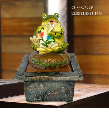 Im amerikanischen Stil Polyresin-Frosch-Innentischplatten-Brunnen fournisseur