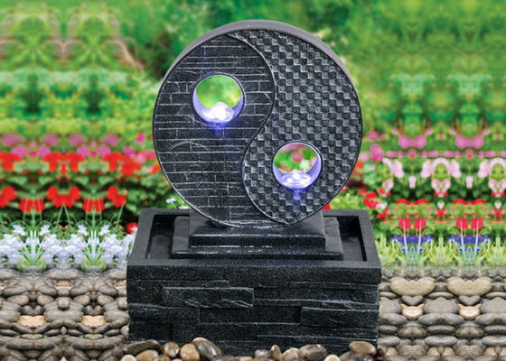 Kleine dekorative Wasser-Brunnen Handarbeit Polyresin fournisseur